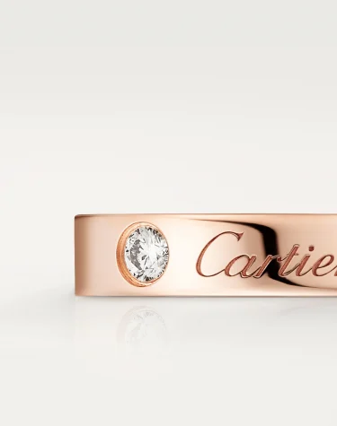 Кольцо с бриллиантом C de Cartier