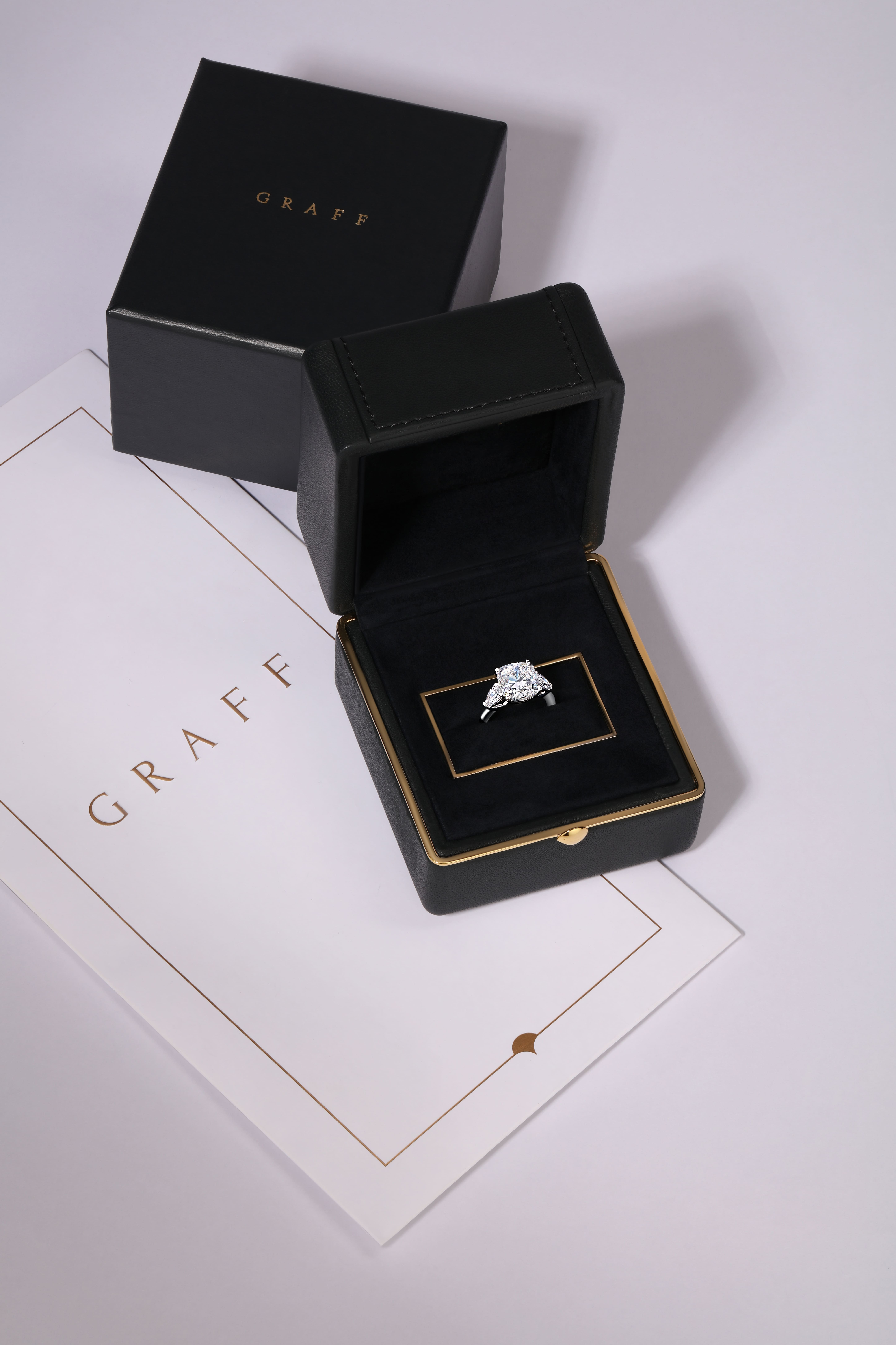 GRAFF RING WITH 5.82CT DIAMONDS