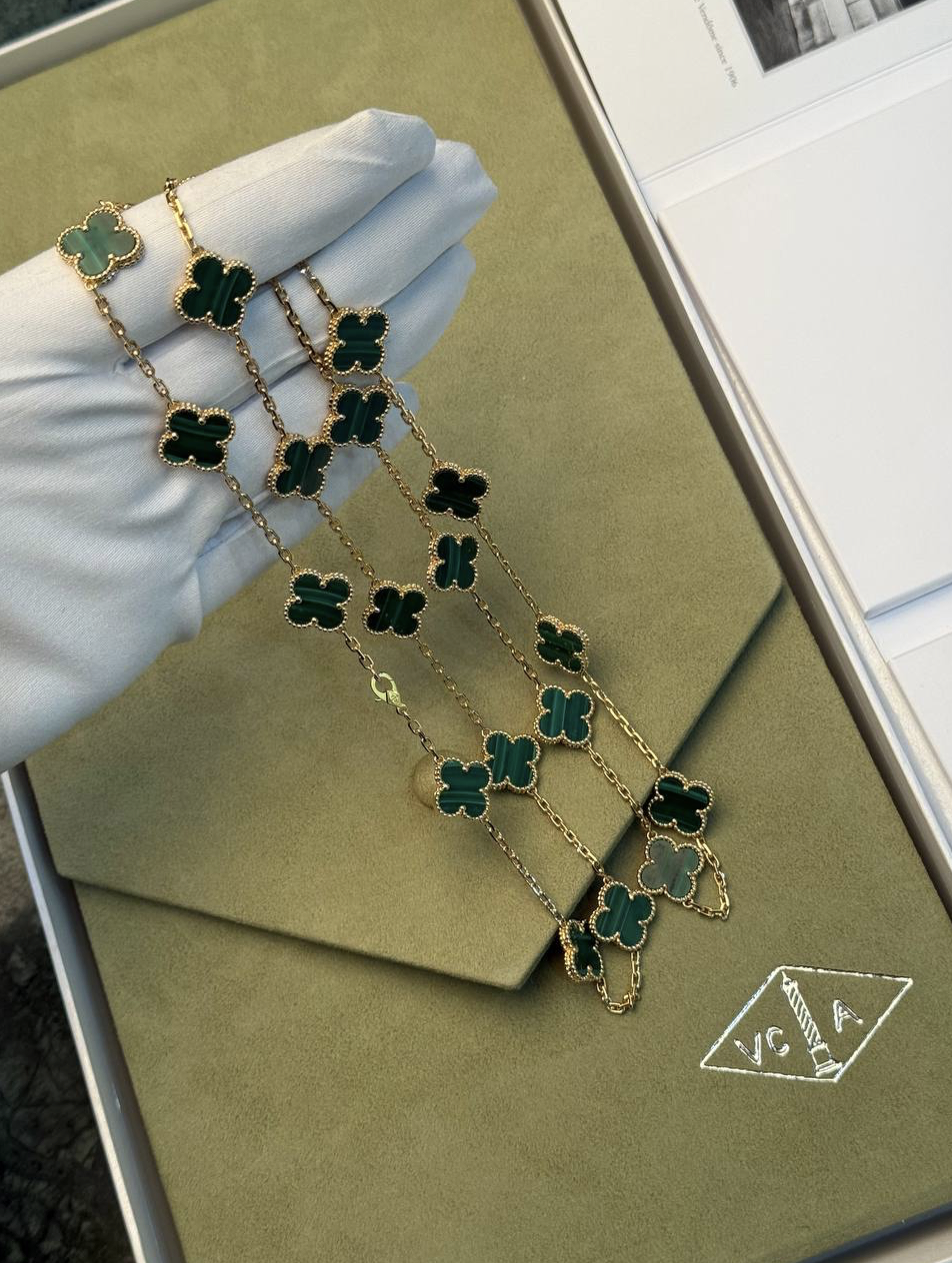 VAN CLEEF & ARPELS VINTAGE ALHAMBRA LONG NECKLACE 20 MOTIFS